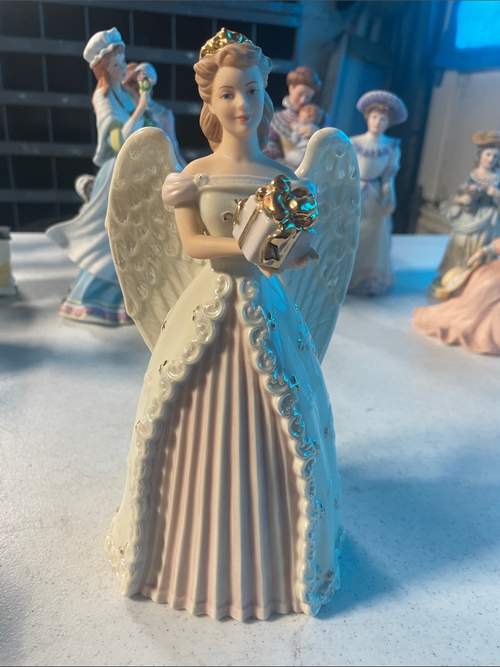Lenox Ivory and Gold Christmas Angel Figurine (2001)